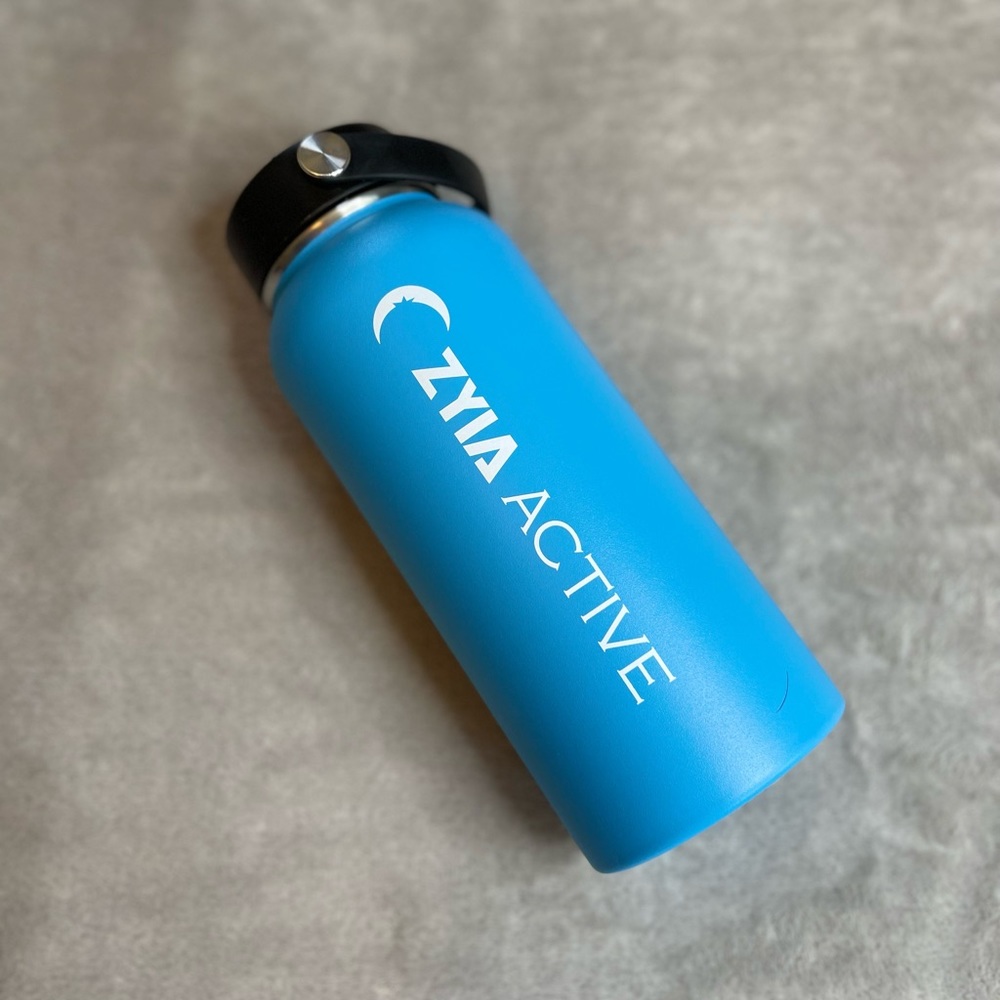 Blue ZYIA Active 32oz Activity Bottle
